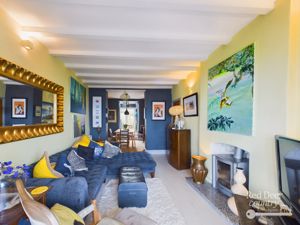 Sitting Room- click for photo gallery